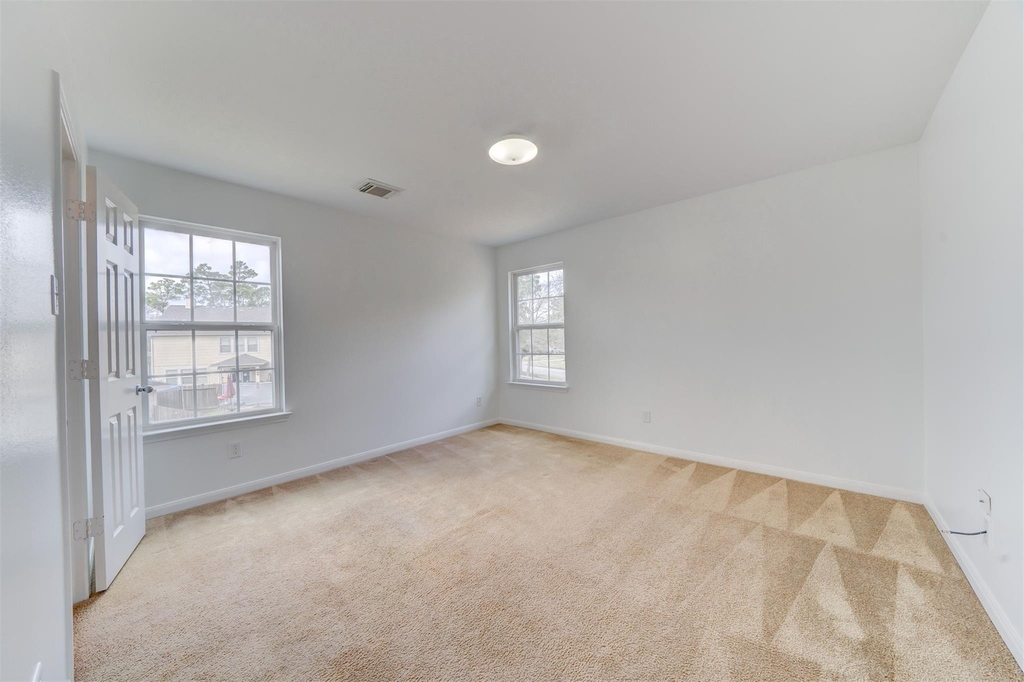 3211 Legends Hill Court - Photo 17