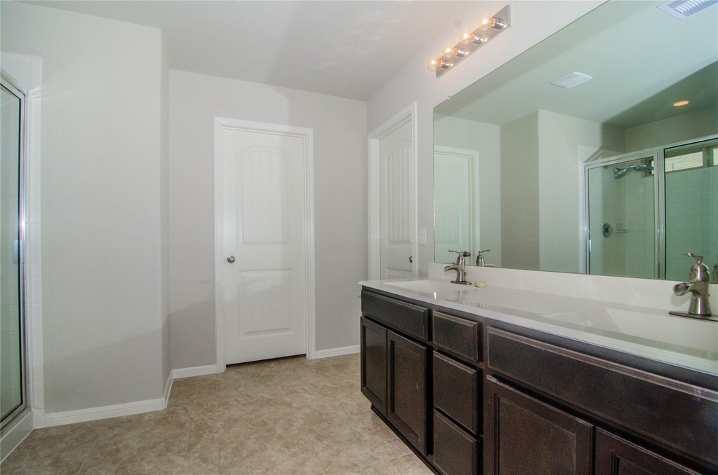 29219 Dunns Creek Court - Photo 10
