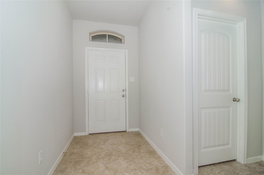 29219 Dunns Creek Court - Photo 2
