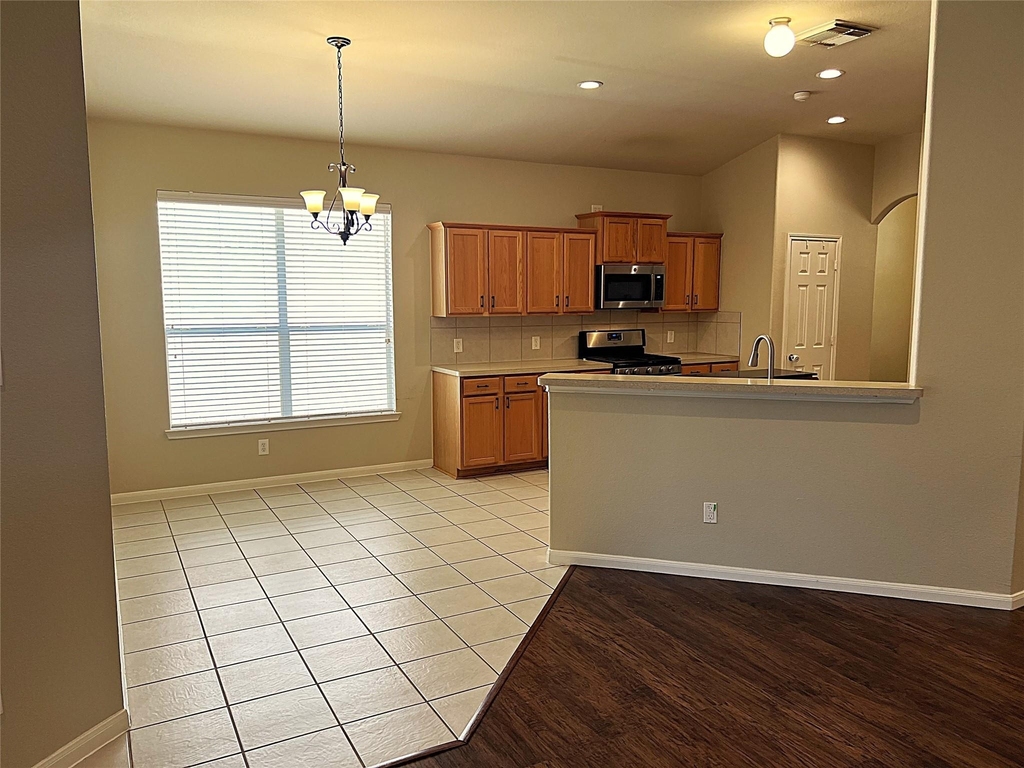 7031 Windy Run Court - Photo 5