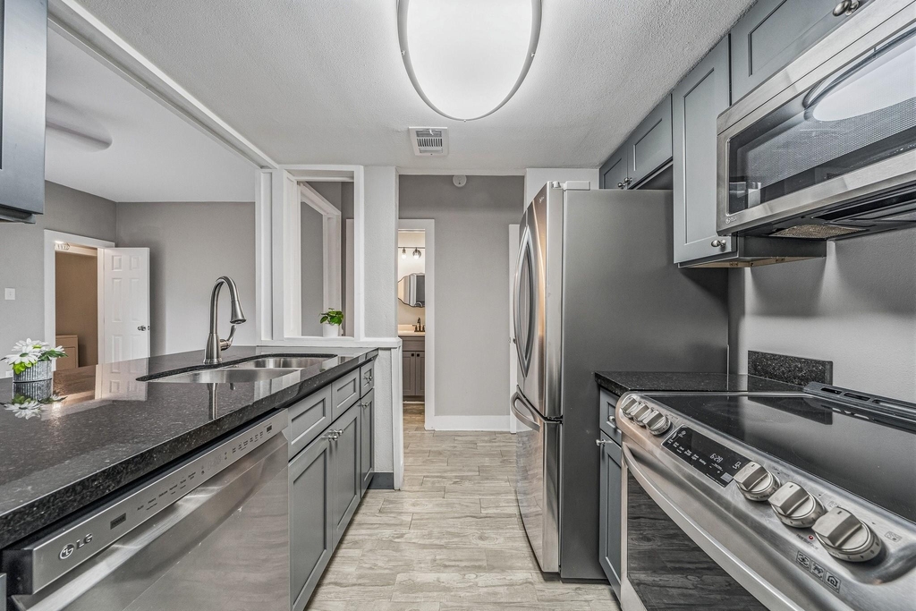 830 Threadneedle Street - Photo 9