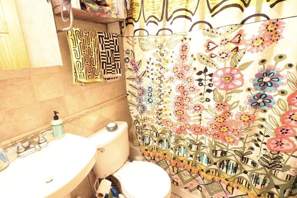 215 Franklin Street - Photo 4