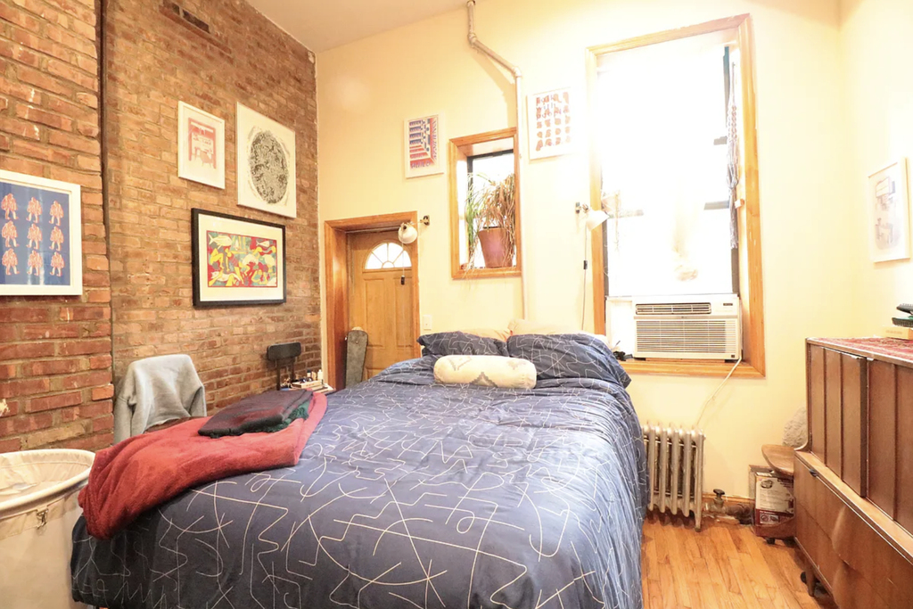 215 Franklin Street - Photo 8