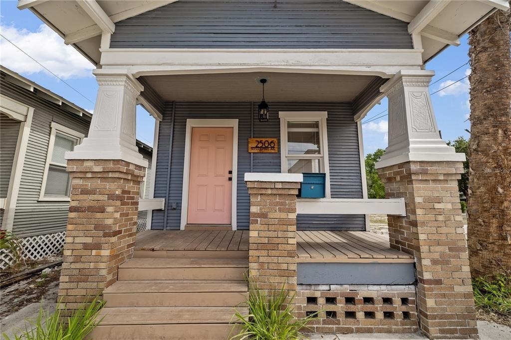 2506 1/2 E Columbus Drive - Photo 1