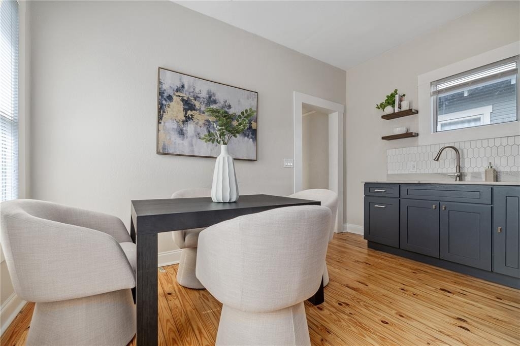 2506 1/2 E Columbus Drive - Photo 9