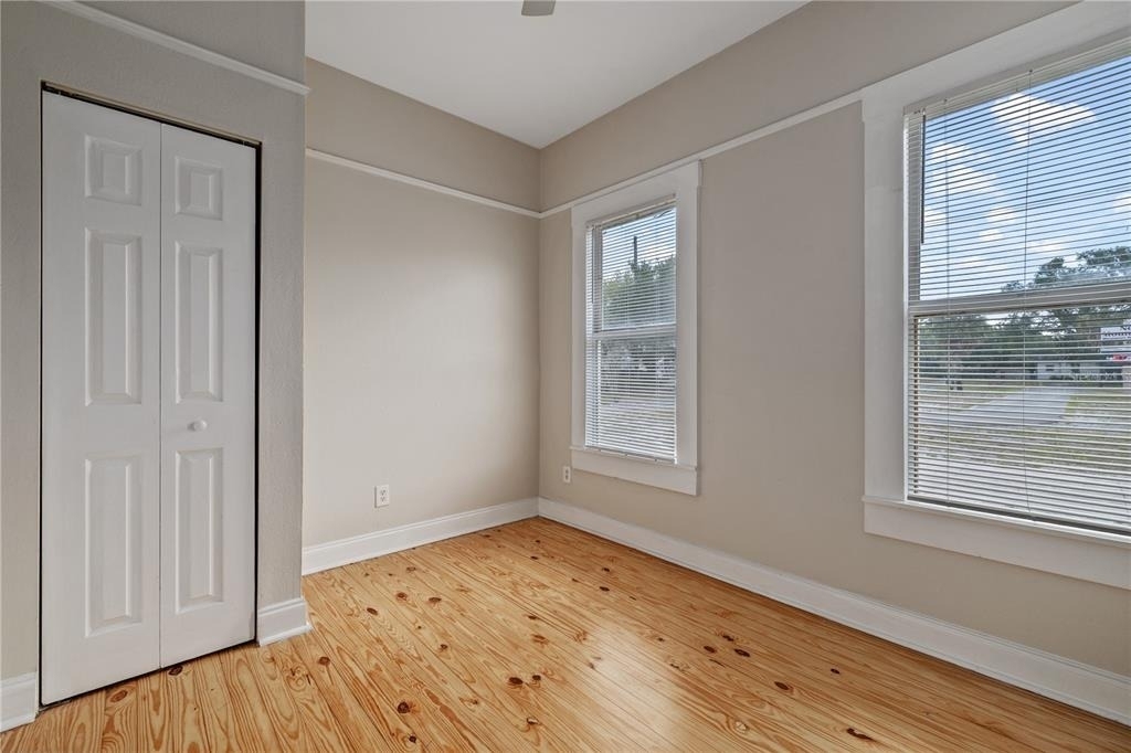 2506 1/2 E Columbus Drive - Photo 19