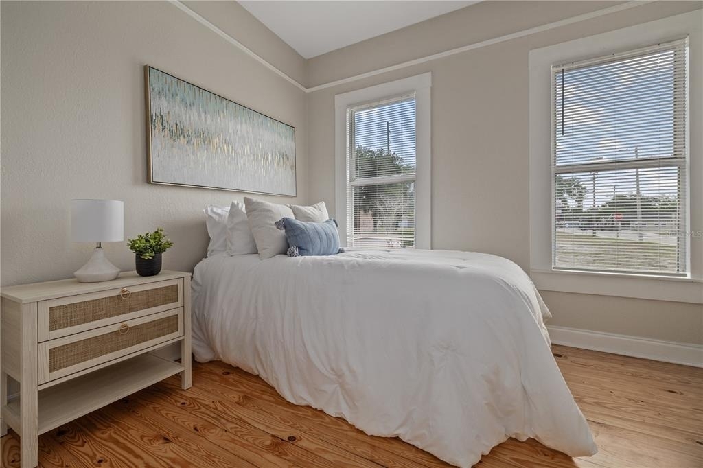 2506 1/2 E Columbus Drive - Photo 11