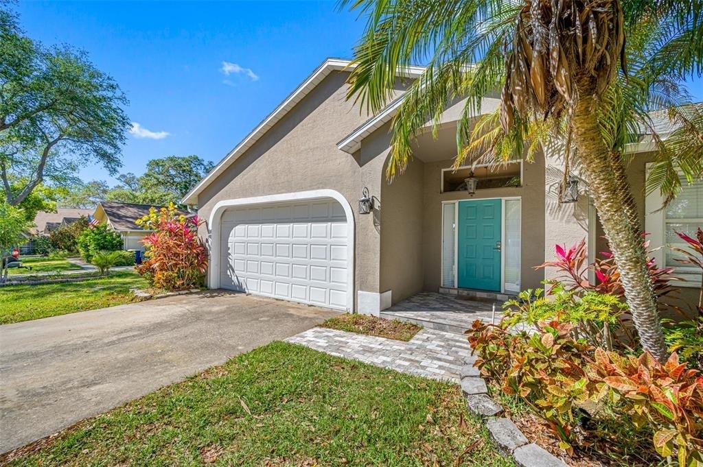 1632 Windsor Place - Photo 2