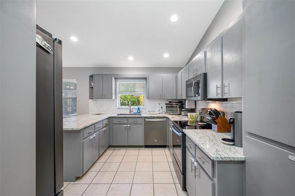 1632 Windsor Place - Photo 12