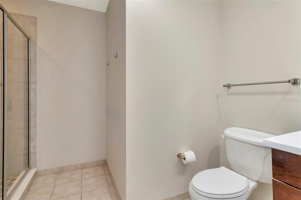 1208 E Kennedy Boulevard - Photo 56