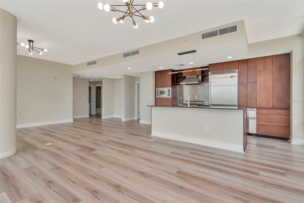 1208 E Kennedy Boulevard - Photo 9