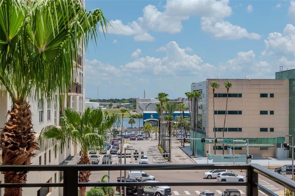 1208 E Kennedy Boulevard - Photo 11