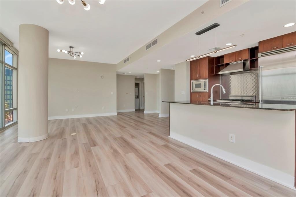 1208 E Kennedy Boulevard - Photo 48