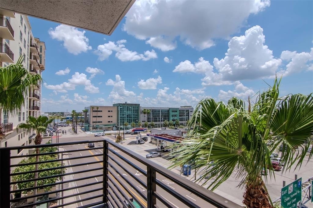 1208 E Kennedy Boulevard - Photo 32