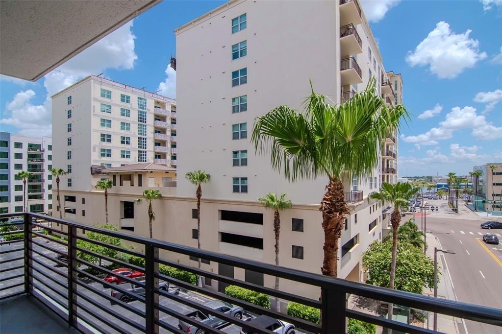 1208 E Kennedy Boulevard - Photo 30