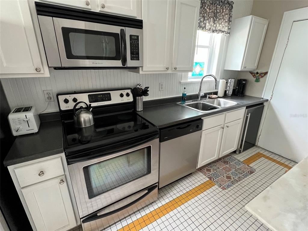 2014 Jackson Street N - Photo 11