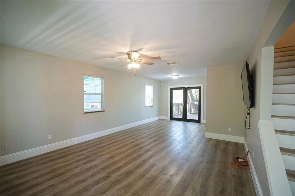 317 W Hanlon Street - Photo 3