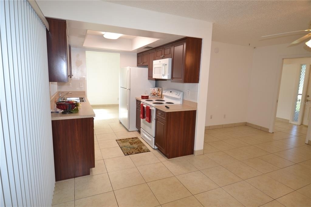 2357 White Oak Circle - Photo 4