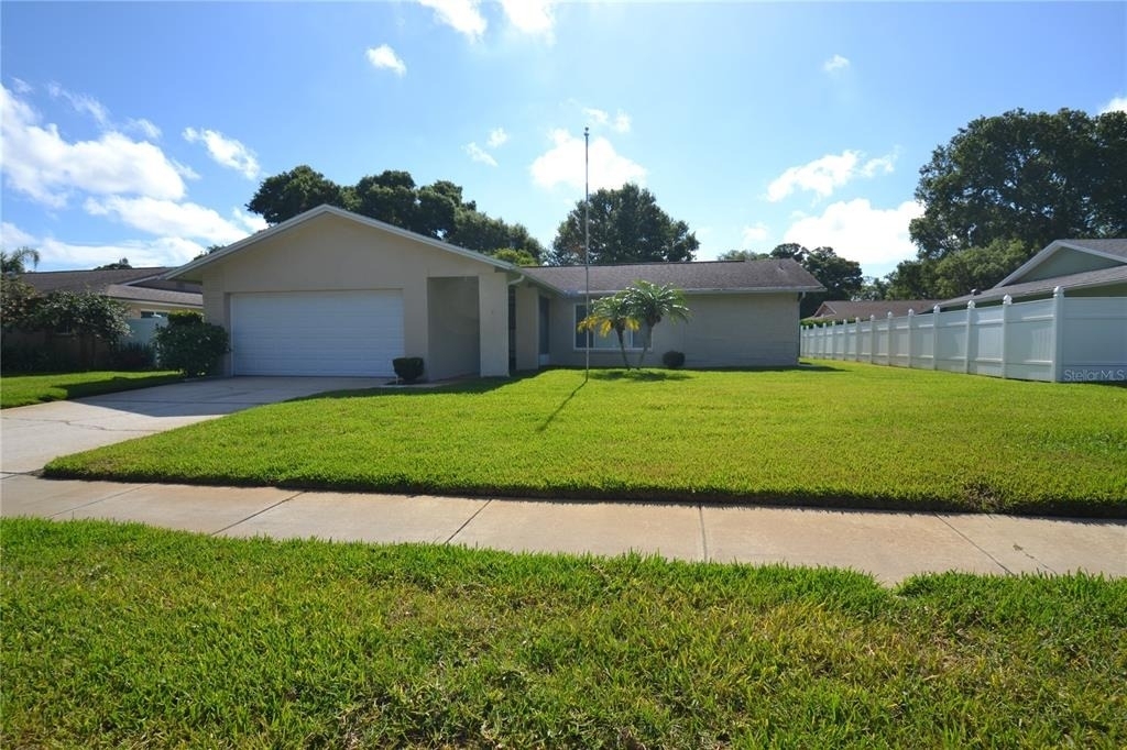 2357 White Oak Circle - Photo 0