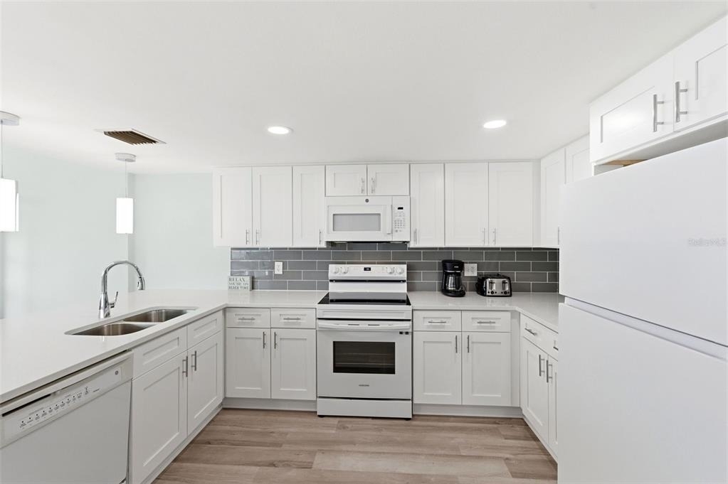17408 Gulf Boulevard - Photo 19