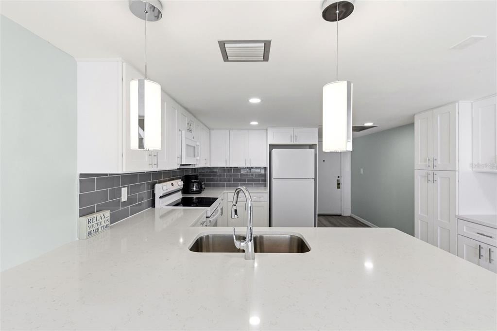 17408 Gulf Boulevard - Photo 21