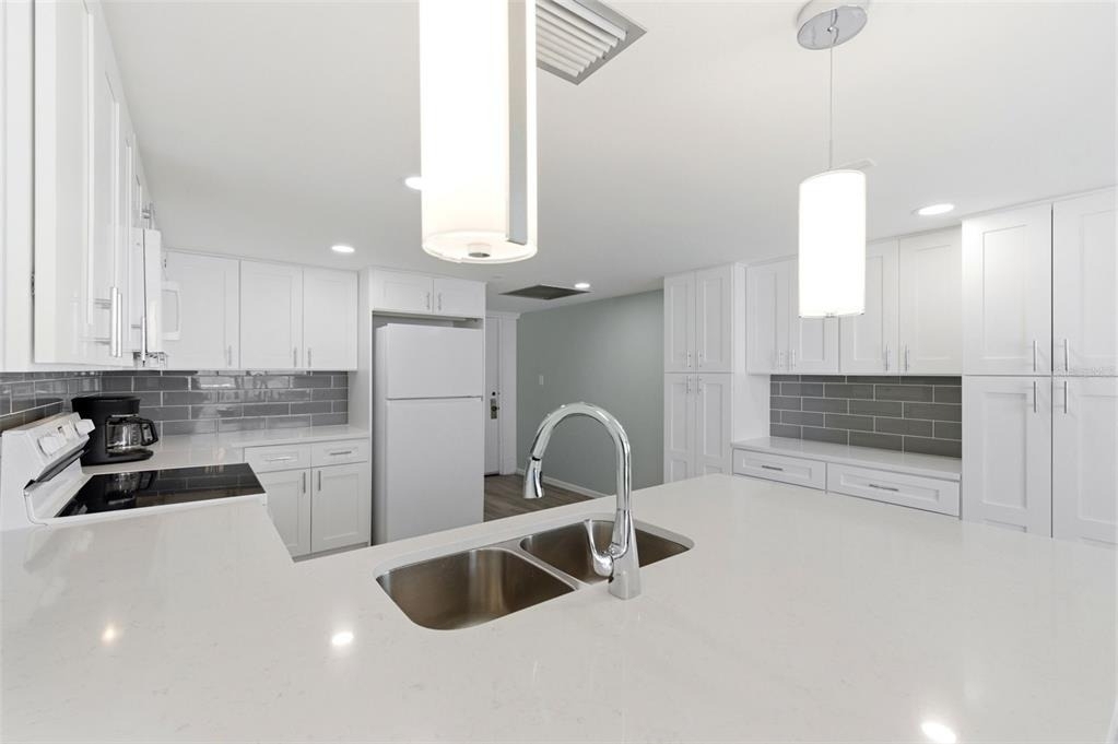 17408 Gulf Boulevard - Photo 23