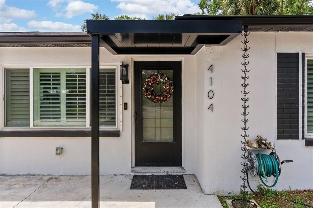 4104 W Knights Avenue - Photo 1