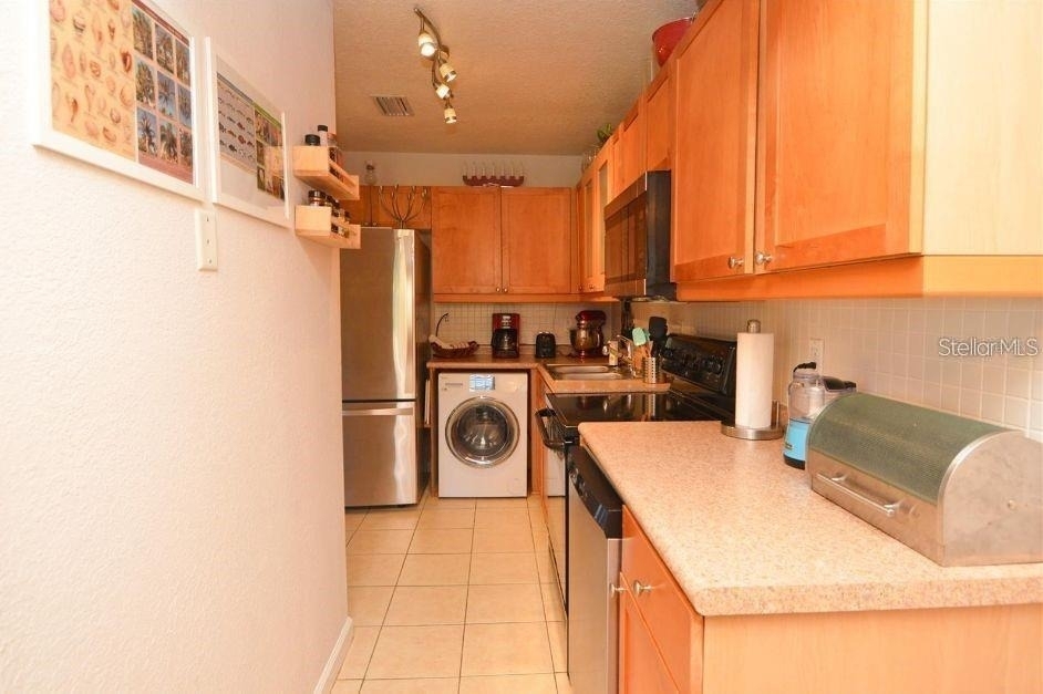 3889 Pompano Drive Se - Photo 7