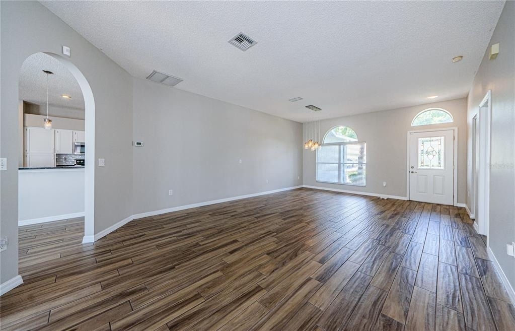 4801 Augusta Avenue - Photo 2
