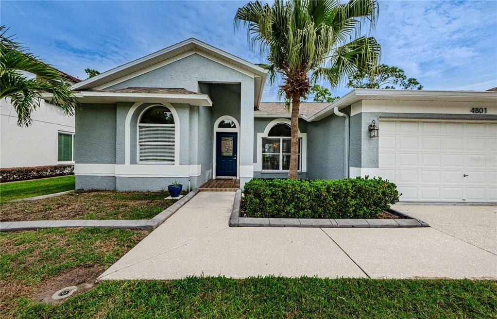 4801 Augusta Avenue - Photo 0