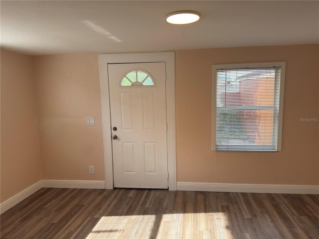 2514 W Saint John Street - Photo 17