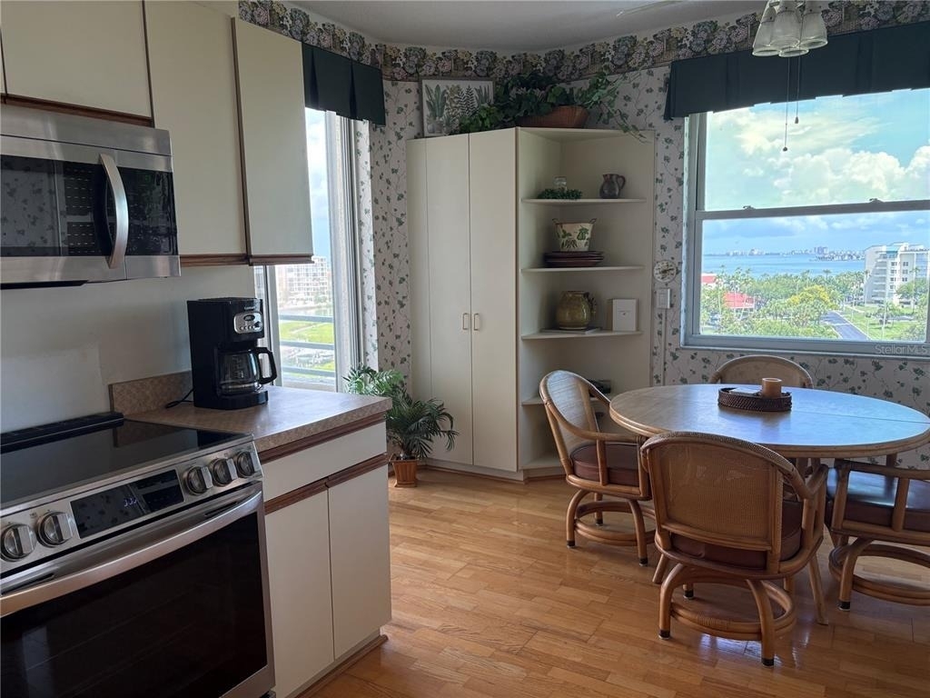 7974 Sailboat Key Boulevard S - Photo 10