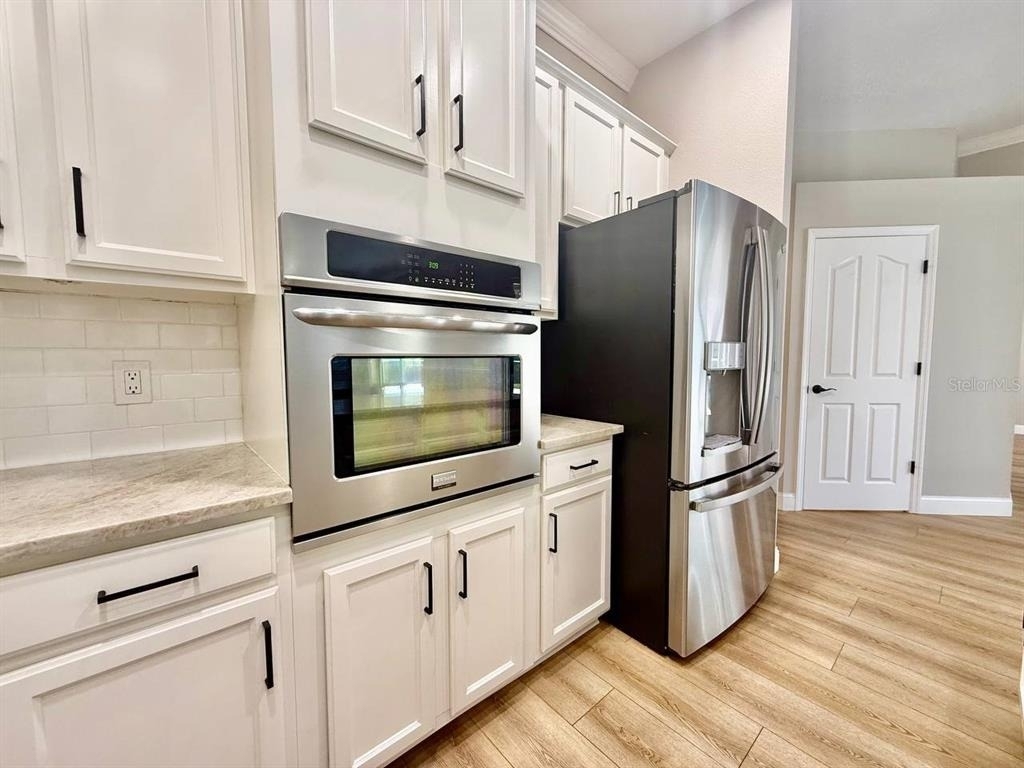 18711 Chaville Road - Photo 17