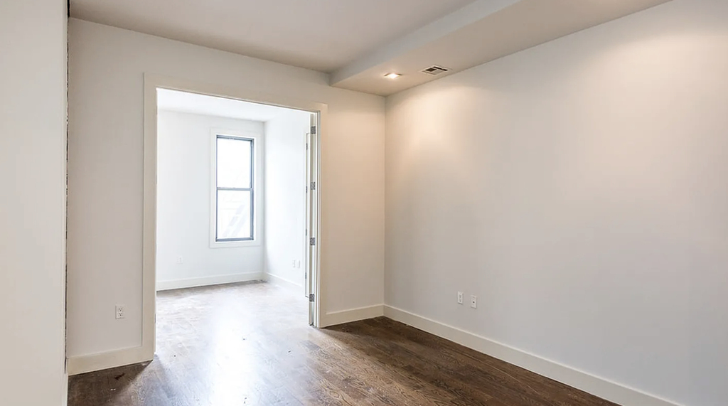 179 Maujer Street - Photo 4