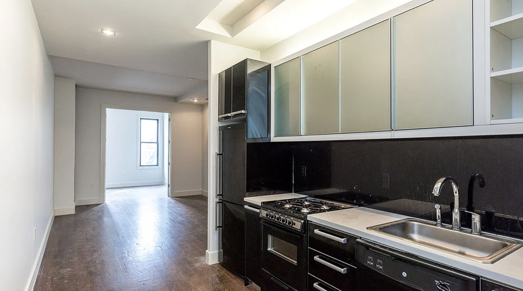 179 Maujer Street - Photo 0
