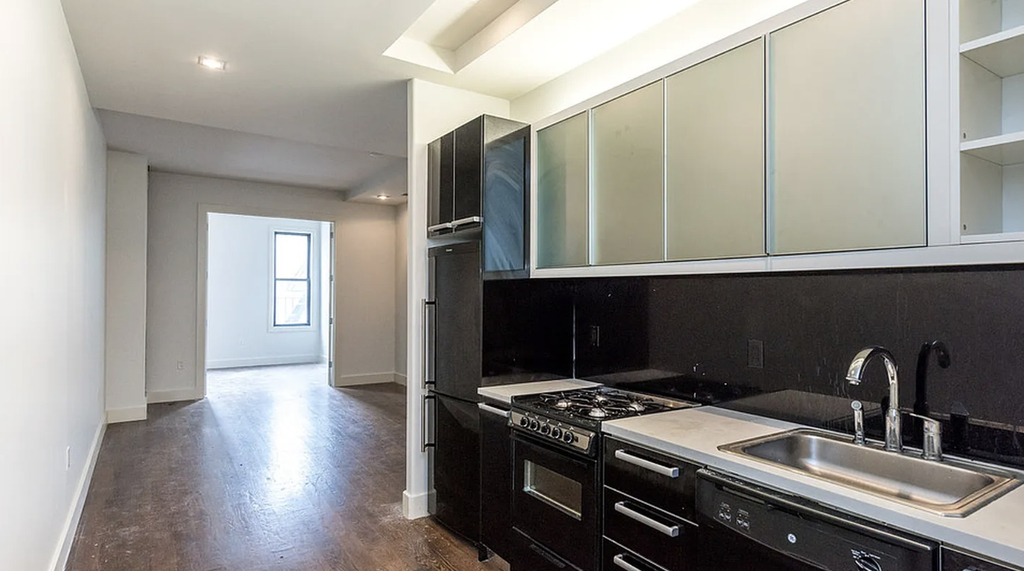 179 Maujer Street - Photo 9