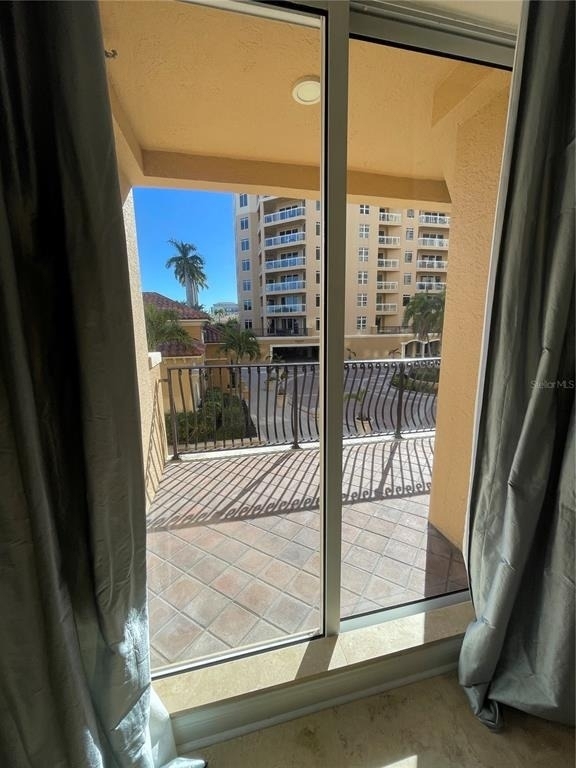 521 Mandalay Avenue - Photo 21