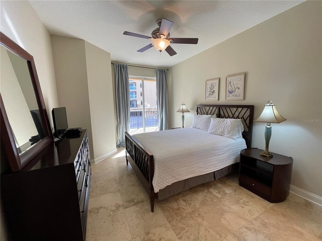 521 Mandalay Avenue - Photo 20