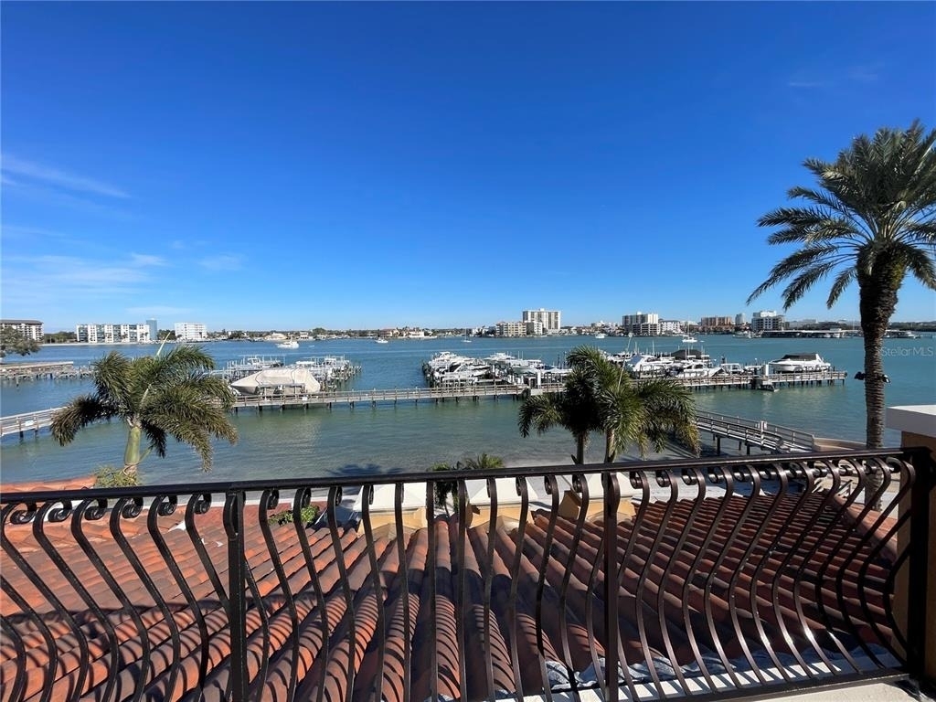 521 Mandalay Avenue - Photo 26