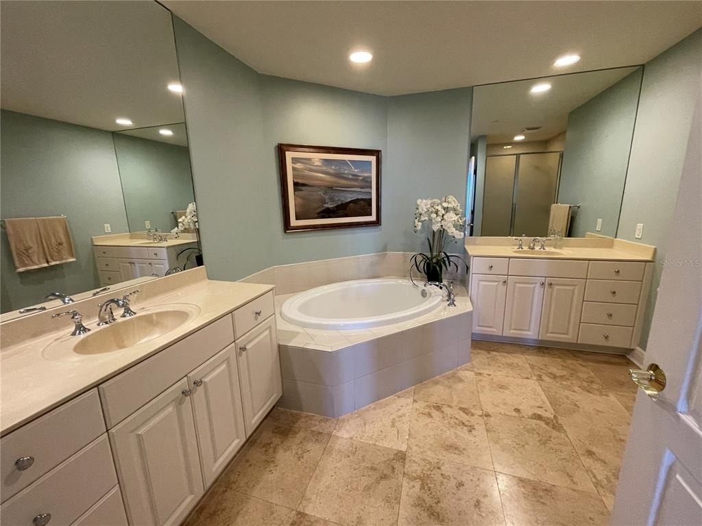 521 Mandalay Avenue - Photo 16