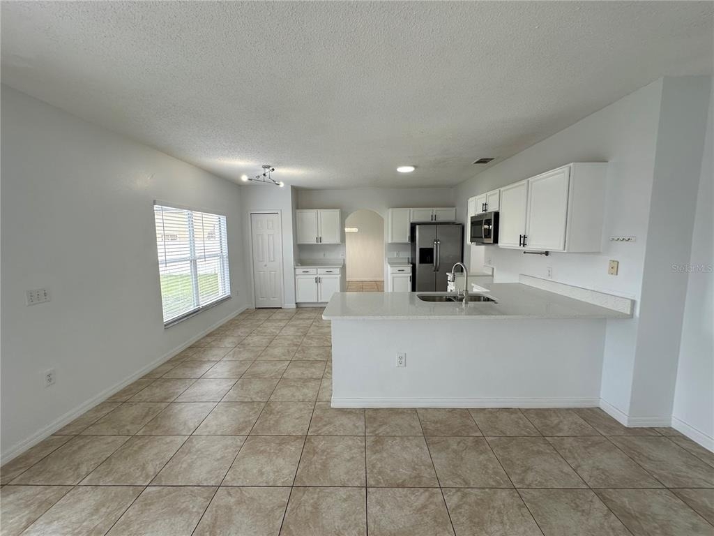 747 Pelican Court - Photo 4