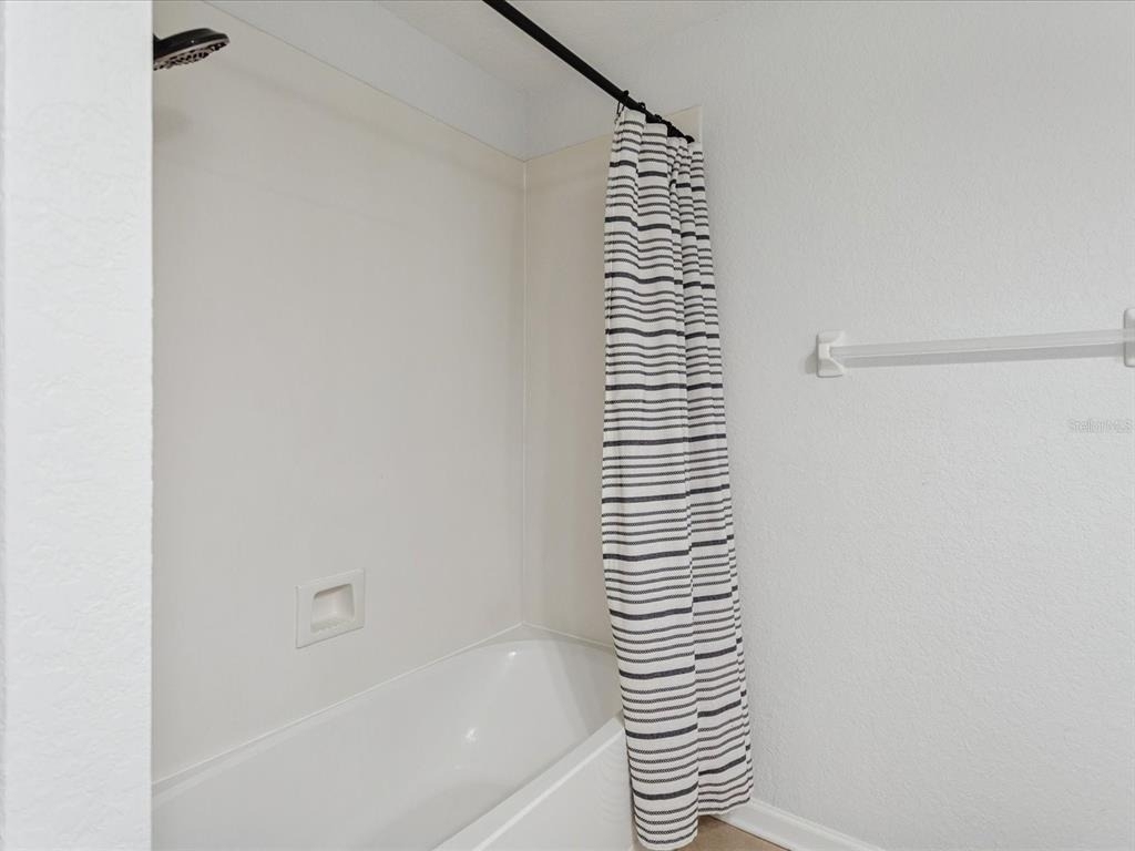 1055 Rock Harbor Avenue - Photo 18