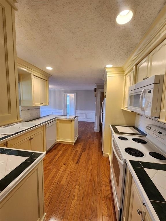 549 Burlington Avenue Ne - Photo 14