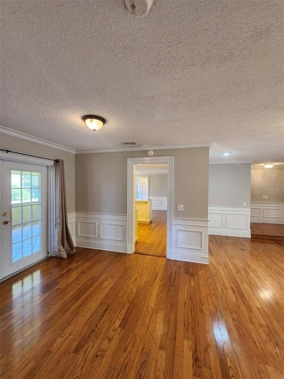 549 Burlington Avenue Ne - Photo 13