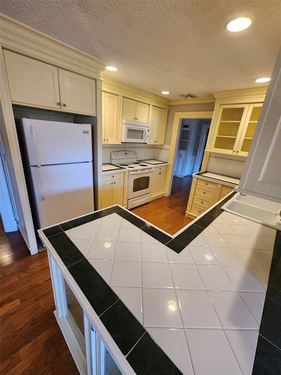549 Burlington Avenue Ne - Photo 17