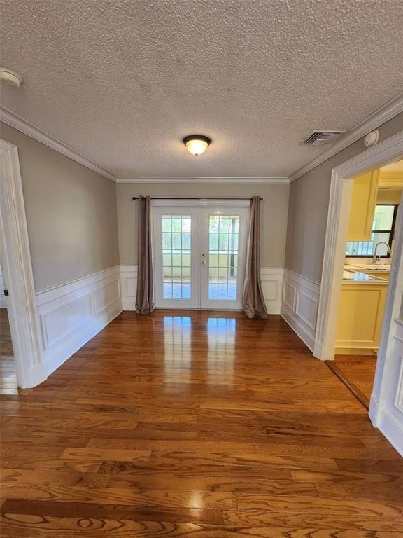 549 Burlington Avenue Ne - Photo 12