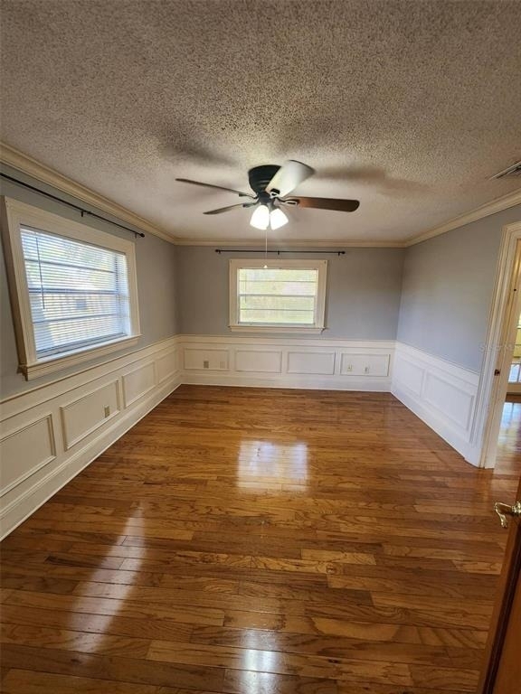 549 Burlington Avenue Ne - Photo 9