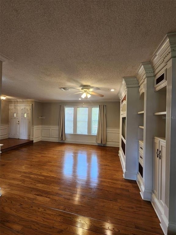 549 Burlington Avenue Ne - Photo 11