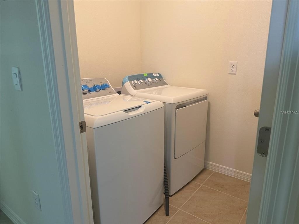 2572 Tulip Drive - Photo 9