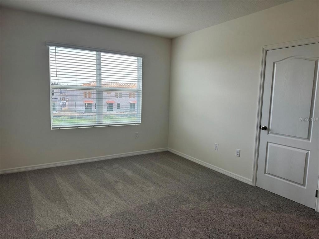 2572 Tulip Drive - Photo 5